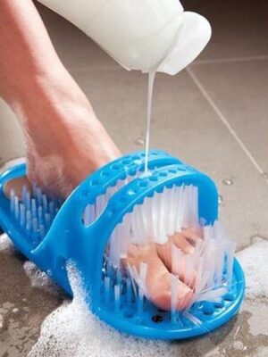 Voetscrubber | Voetscrubber Massage Borstel | Shower Feet | Voetscrub | Makkelijk voeten wassen en scrubben in de Douche | Verwijderen dode huidcellen | Badkamer accessoires | Spa | Kleur Blauw - Afbeelding 3